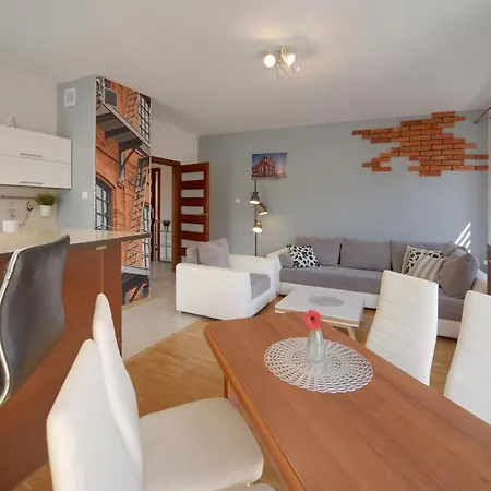 Lodz4rent - Piotrkowska - Premium 9,7 - Hopa Lupa 1400m Pieszo !!