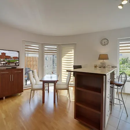 Lodz4rent - Piotrkowska Centrum - Premium 9,5 - Garaż - Hopa Lupa