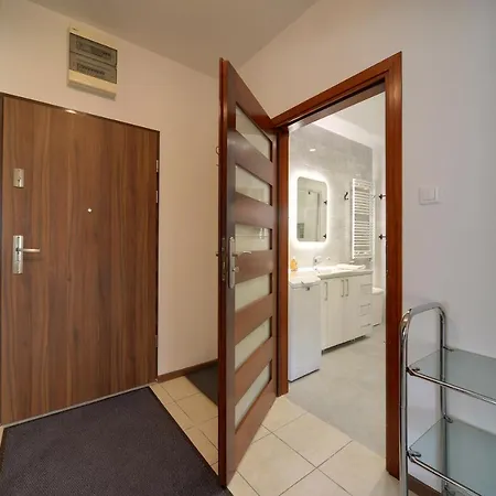 Lodz4u - Piotrkowska Z Garażem Bon Turystyczny Apartament Łódź