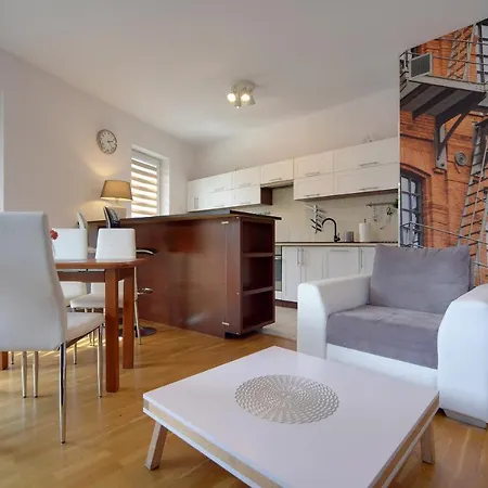 Lodz4rent - Piotrkowska - Premium 9,7 - Hopa Lupa 1400m Pieszo !! * Lodz (Lodz)
