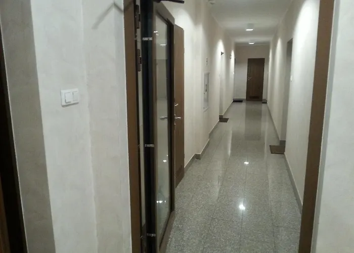 Lodz4rent - Piotrkowska - Premium 9,7 - Hopa Lupa 1400m Pieszo !!